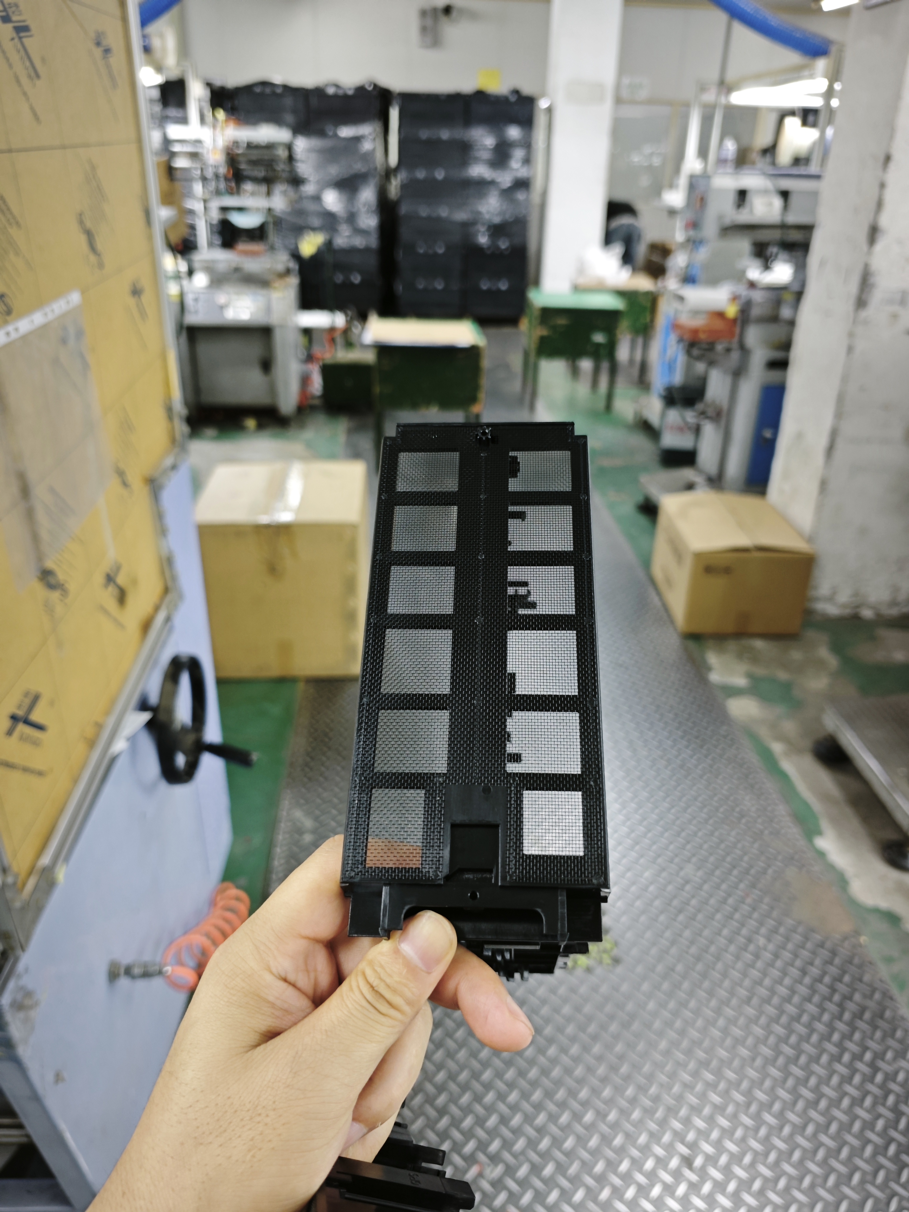 客户工厂现场的路由器防虫网外壳